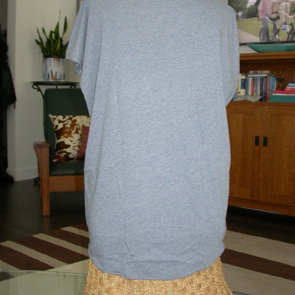 Hi/Low T-shirts - 3 - Picture 8 of 16